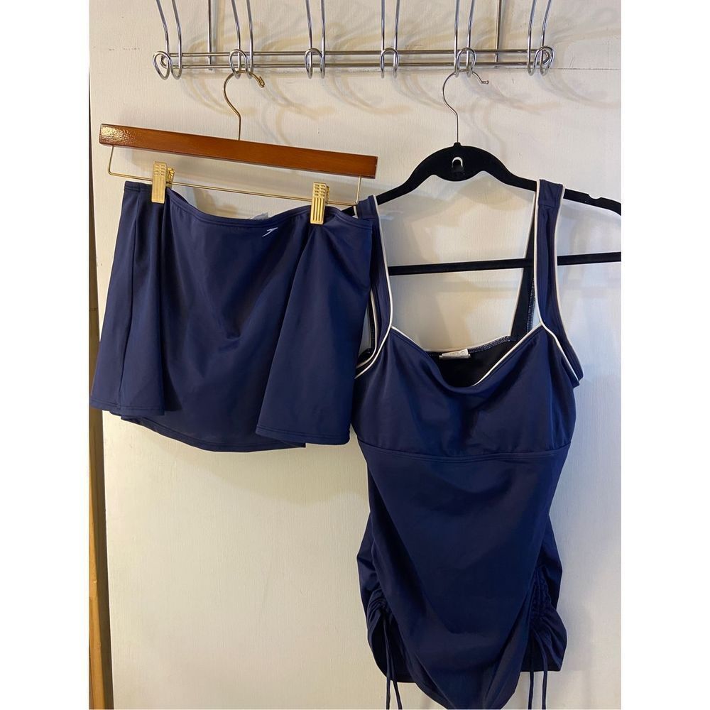 Speedo 2 piece blue‎ navy size 10 ruched sides slimming tankini